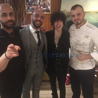 Festival: il fischio di LP torna a Sanremo, la rocker internazionale si è fermata a cena Da Nicò in piazza Bresca Festival: il fischio di LP torna a Sanremo, la rocker internazionale si è fermata a cena Da Nicò in piazza Bresca