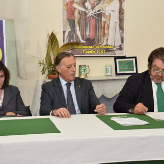 Un momento della presentazione Un momento della presentazione