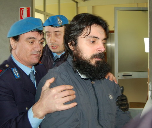 Sanremo: &amp;quot;Non &amp;egrave; Antonella!&amp;quot;, continua la di