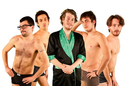 Imperia: venerdì prossimo alla 'Talpa e l'Orologio' il concerto della band 'Lo stato sociale' Imperia: venerdì prossimo alla 'Talpa e l'Orologio' il concerto della band 'Lo stato sociale'