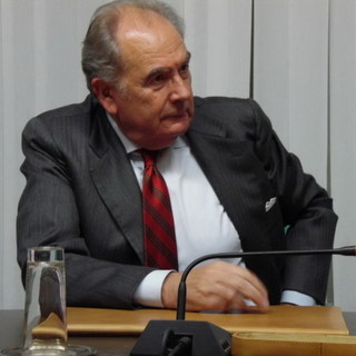 E' realtà da oggi la nuova Camera di commercio "Riviere di Liguria": Luciano Pasquale confermato presidente E' realtà da oggi la nuova Camera di commercio "Riviere di Liguria": Luciano Pasquale confermato presidente