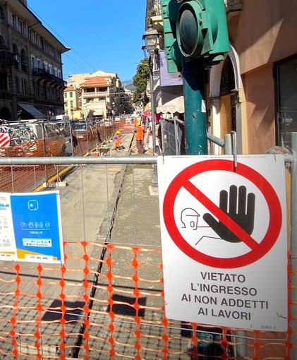 I lavori in via Cavour I lavori in via Cavour