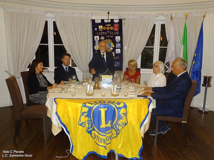 Sanremo: giovedì scorso prima serata conviviale del Lions Club Host con il presidente Pecchinino (Foto)