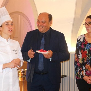 La pasticcera Alice Vialetto con Claudio Porchia e Silvia Parodi La pasticcera Alice Vialetto con Claudio Porchia e Silvia Parodi