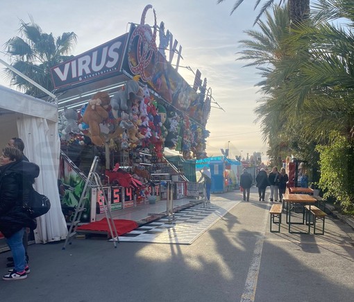 Sanremo: Confcommercio chiede più parcheggi sul lungomare Vittorio Emanuele, il comune propone lo spostamento del Luna Park