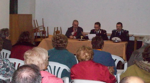 Triora: grande partecipazione sabato scorso per le 'Lezioni di prevenzione alle truffe' Triora: grande partecipazione sabato scorso per le 'Lezioni di prevenzione alle truffe'