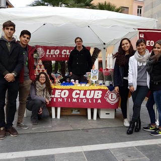 Il LeoClub Ventimiglia a sostegno delle scuole italiane con una raccolta fondi (foto)