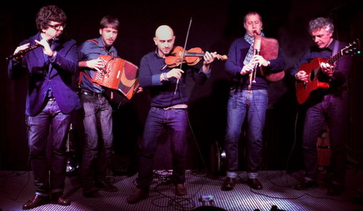 Venerdì sera ‘La notte di Sasso’ presenta le ‘Musiche di Liguria e dintorni con Vladi dei ‘Trilli’ ed i Liguriani