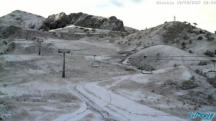Temperature da fine ottobre: a Colle di Nava stamane c'erano 3 gradi, prima spruzzata di neve a Limone (Foto)