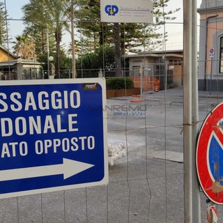 Bordighera: sopralluogo del Sindaco Ingenito e dell’Assessore Gnutti in piazza della Stazione Bordighera: sopralluogo del Sindaco Ingenito e dell’Assessore Gnutti in piazza della Stazione