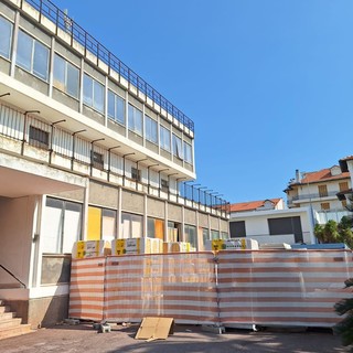 Bordighera, lavori a Palazzo del Parco: sopralluogo del sindaco Ingenito (Foto) Bordighera, lavori a Palazzo del Parco: sopralluogo del sindaco Ingenito (Foto)