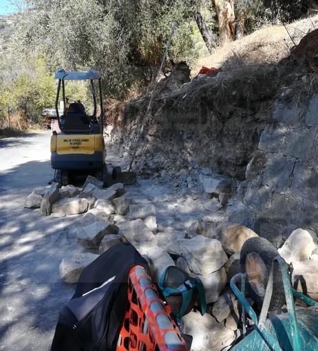 Sanremo: iniziati i lavori di costruzione del muro di contenimento della strada che porta al campo golf (Foto)