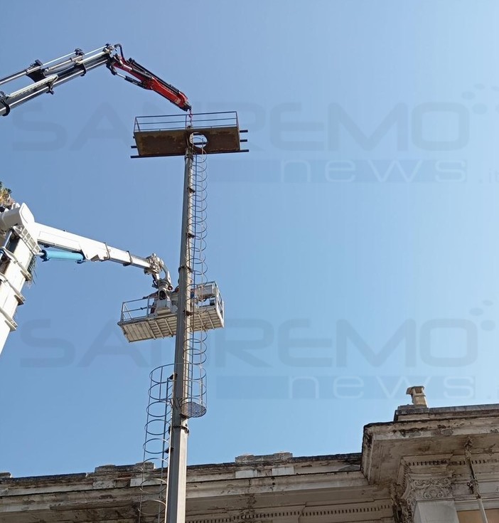 Sanremo: mercoledì prossimo disagi al traffico sull'Aurelia in corso Mazzini per l'installazione delle torri faro allo stadio