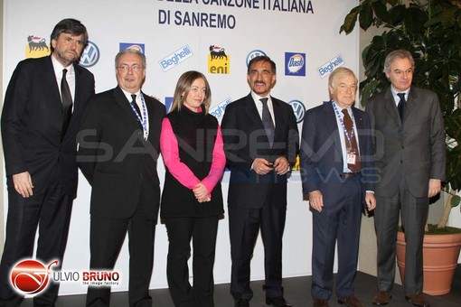 Festival: soddisfazione del ministro La Russa per la serata dedicata all'Unità d'Italia