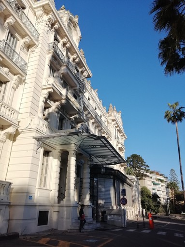 Sanremo: dopo il 'caso' dell'hotel di Portosole il Comune mette un freno alle osservazioni anonime per i progetti pubblici