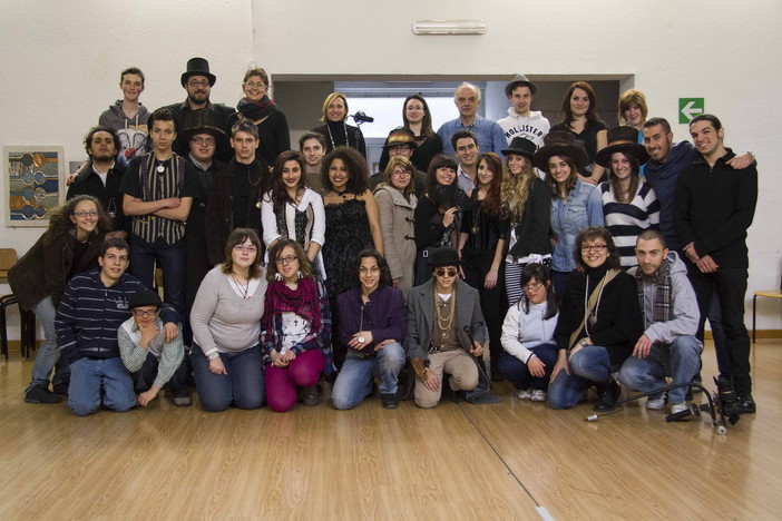 'Una scuola in giallo': domani al Liceo Artistico la presentazione del 'Laboratorio di Cine-Arte-Teatralità' 'Una scuola in giallo': domani al Liceo Artistico la presentazione del 'Laboratorio di Cine-Arte-Teatralità'