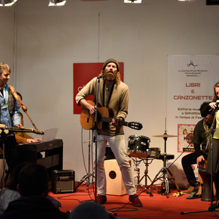 Sanremo, torna alla Federazione Operaia "Libri &amp; Canzonette"