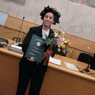 Sanremo: la giovane Chiara Benedetta Zoccali si è laureata, i complimenti di parenti e amici