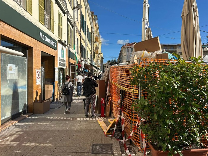 Al via la riqualificazione dei marciapiedi di piazza Colombo: definita anche la nuova viabilità temporanea