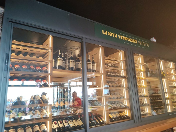 "Brazilian Show" a Ventimiglia, serata immersa nella cultura brasiliana a 'La Joya Temporary Bistrot' (Foto) "Brazilian Show" a Ventimiglia, serata immersa nella cultura brasiliana a 'La Joya Temporary Bistrot' (Foto)