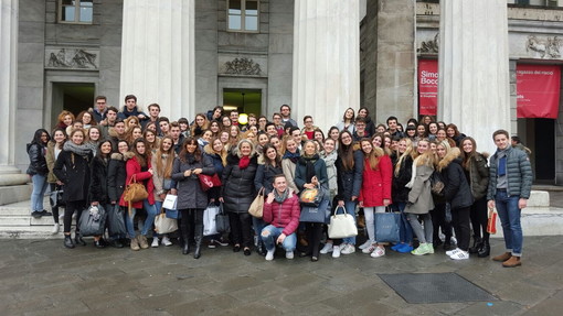 Ai liceali del Cassini piace la musica: gli studenti hanno seguito una serie di concerti classici Ai liceali del Cassini piace la musica: gli studenti hanno seguito una serie di concerti classici