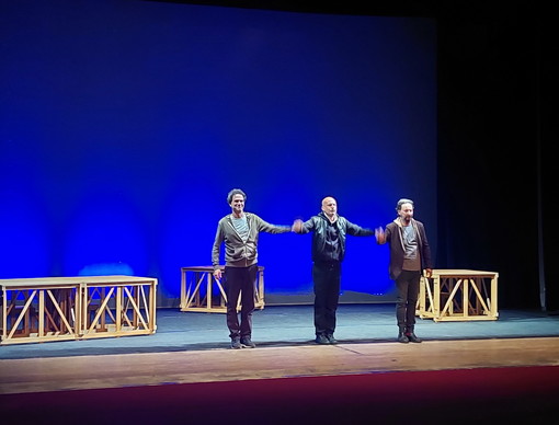 Sanremo: applausi a scena aperta per Giammarco Tognazzi al Casinò in 'L’Onesto Fantasma' Sanremo: applausi a scena aperta per Giammarco Tognazzi al Casinò in 'L’Onesto Fantasma'