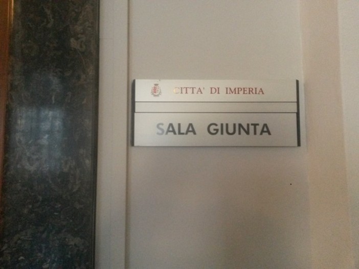Imperia: il Sindaco incontra i Consiglieri Comunali di maggioranza, si apre la crisi politica