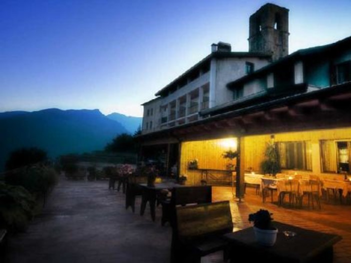 Triora: la proprietà della 'Colomba d'Oro' ha chiesto la sospensione dell'attività per un anno Triora: la proprietà della 'Colomba d'Oro' ha chiesto la sospensione dell'attività per un anno