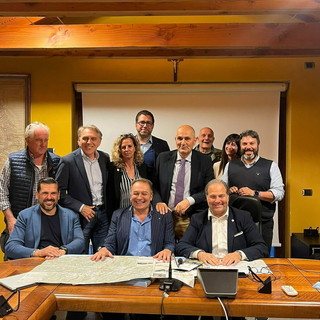 Liguria e Piemonte rafforzano la collaborazione sulle Antiche Vie del Sale: incontro a Roccaforte Mondovì tra gli assessori Lombardi e Bongioanni