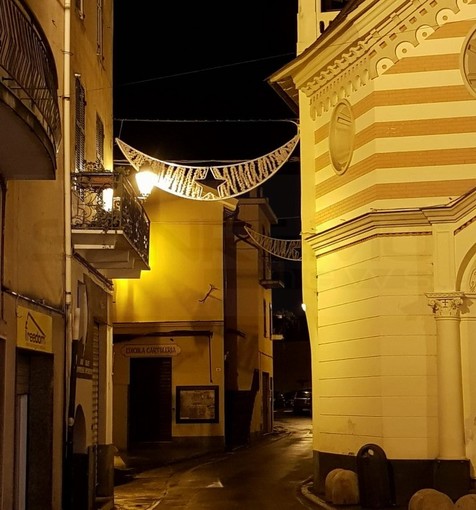 Sanremo: Fratelli d'Italia a Coldirodi nuovamente contro l'Amministrazione "Luminarie ancora spente!" (Foto) Sanremo: Fratelli d'Italia a Coldirodi nuovamente contro l'Amministrazione "Luminarie ancora spente!" (Foto)