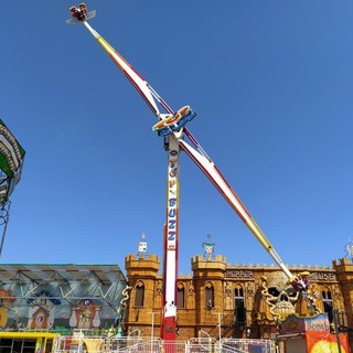 Sanremo, “Faccetta Nera” al Luna Park: Verdi–Sinistra denunciano un episodio “grave e inaccettabile”