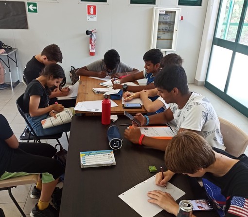 Diano Marina: ritorna il Laboratorio Educativo Territoriale, "Un luogo di incontro e scambio per gli adolescenti" Diano Marina: ritorna il Laboratorio Educativo Territoriale, "Un luogo di incontro e scambio per gli adolescenti"