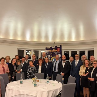 Lions Club Sanremo Host, una serata di solidarietà per la missione umanitaria in Nepal del dottor Franco Lupi (Foto) Lions Club Sanremo Host, una serata di solidarietà per la missione umanitaria in Nepal del dottor Franco Lupi (Foto)