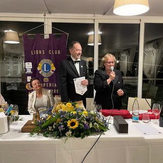 Passaggio delle cariche al Lions Club Imperia La Torre: Nadia Pollarolo succede a Piero Puppo Passaggio delle cariche al Lions Club Imperia La Torre: Nadia Pollarolo succede a Piero Puppo