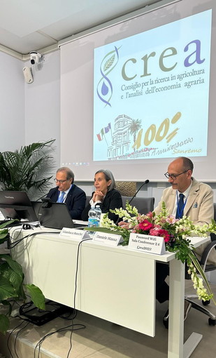L'assessore al Turismo Luca Lombardi ai 100 anni del Centro di ricerca Orticoltura e Florovivaismo di Sanremo L'assessore al Turismo Luca Lombardi ai 100 anni del Centro di ricerca Orticoltura e Florovivaismo di Sanremo