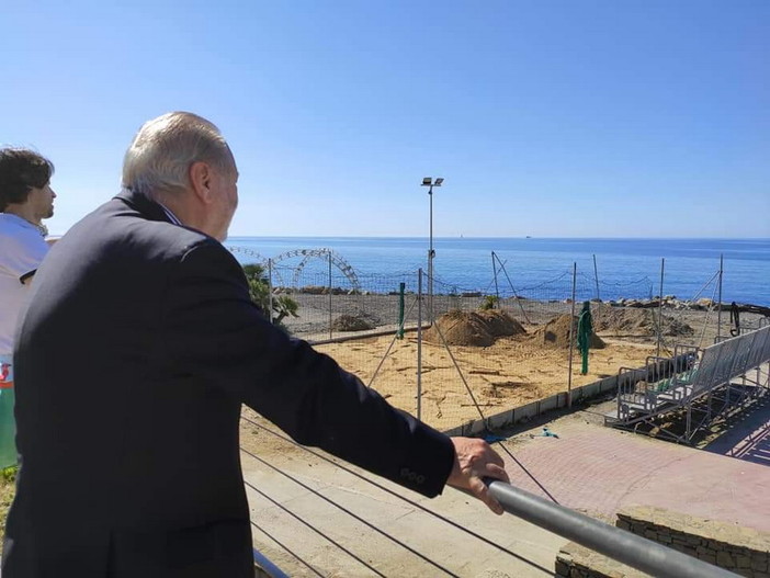 Ospedaletti: due mesi dall'insediamento del Sindaco Cimiotti "Poco tempo per cambiare ma abbiamo indicato la strada" Ospedaletti: due mesi dall'insediamento del Sindaco Cimiotti "Poco tempo per cambiare ma abbiamo indicato la strada"