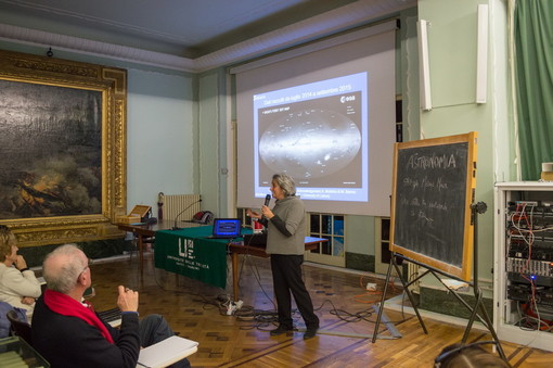 Sanremo: lezione della Professoressa Marina Muzi sul tema “Una stella tra miliardi di stelle”
