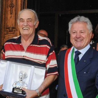 Ventimiglia, è morto Luciano Codarri: il ricordo di Gaetano Scullino (Foto) Ventimiglia, è morto Luciano Codarri: il ricordo di Gaetano Scullino (Foto)