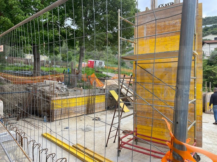 Sanremo: entro la fine dell'anno sarà pronta la nuova sala mensa per la scuola di frazione San Pietro (Foto) Sanremo: entro la fine dell'anno sarà pronta la nuova sala mensa per la scuola di frazione San Pietro (Foto)