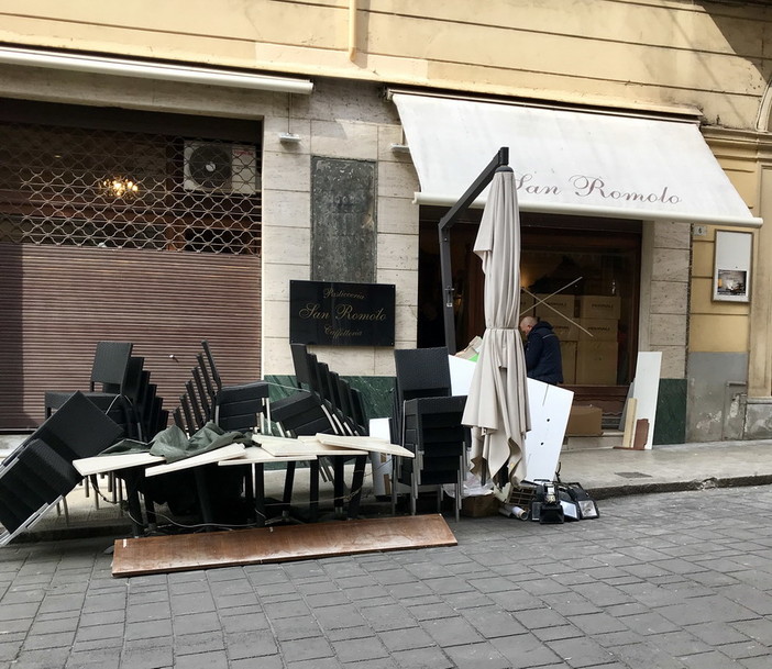 Sanremo: cambio di proprietà, tradizione e qualche intervento di restyling per la storica pasticceria 'San Romolo' Sanremo: cambio di proprietà, tradizione e qualche intervento di restyling per la storica pasticceria 'San Romolo'