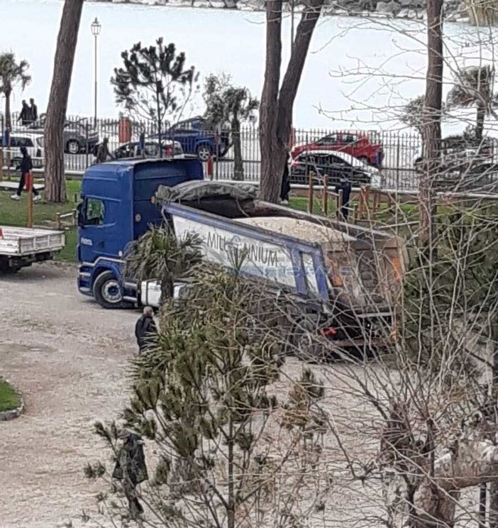 I lavori ai giardini Tommaso Reggio I lavori ai giardini Tommaso Reggio