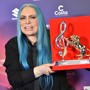Sanremo 2024, Loredana Bertè vince il premio della critica Mia Martini: “Mimì, l’abbiamo portato a casa”