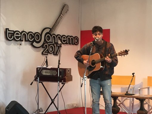 #Sanremo2018: continuano le esibizioni dei giovani cantautori al Club Tenco