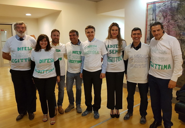 Il Gruppo della Lega Nord in Regione Liguria sulla legittima difesa: soddisfatti dell'approvazione del Disegno di legge Il Gruppo della Lega Nord in Regione Liguria sulla legittima difesa: soddisfatti dell'approvazione del Disegno di legge