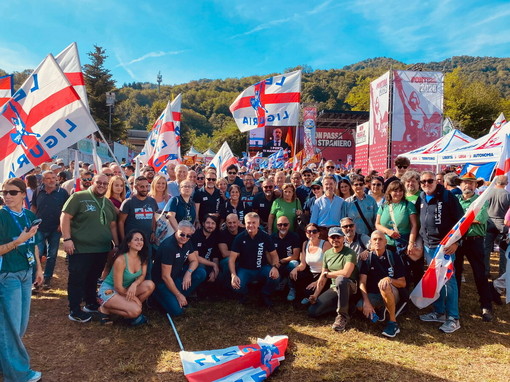 "Da Pontida per l'autonomia": la Lega Liguria in 500 al raduno guidato dal segretario regionale Edoardo Rixi
