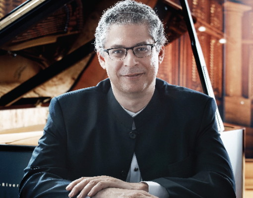 Il pianista Lionel Morales protagonista del concerto della Sinfonica di Sanremo al Teatro dell'Opera del Casinò