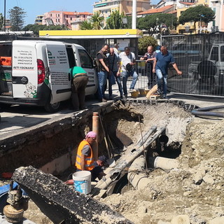 Uno dei molti danni della rete fognaria di Sanremo