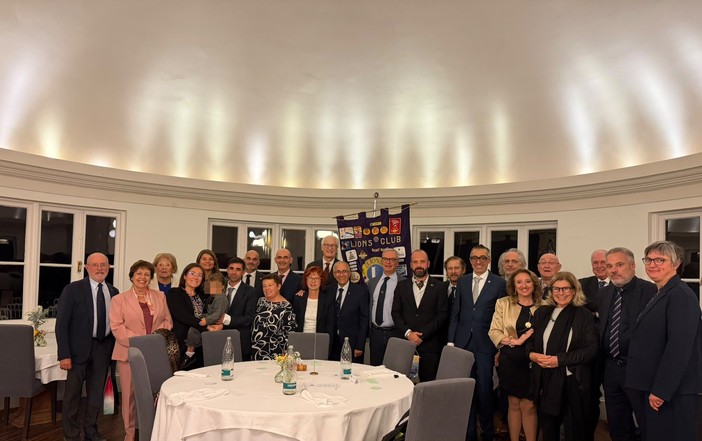 Lions Club Sanremo Host, una serata di solidarietà per la missione umanitaria in Nepal del dottor Franco Lupi (Foto) Lions Club Sanremo Host, una serata di solidarietà per la missione umanitaria in Nepal del dottor Franco Lupi (Foto)