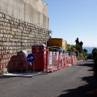 Il cantiere per l'ampliamento del cimitero di Bussana Vecchia Il cantiere per l'ampliamento del cimitero di Bussana Vecchia