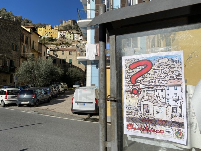Misteriosi cartelli in centro a Badalucco: un rebus per il futuro del paese? Misteriosi cartelli in centro a Badalucco: un rebus per il futuro del paese?
